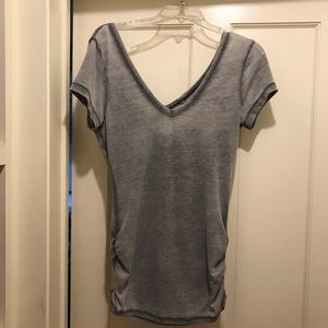 Guess Faded V neck V back T-shirt M Grey